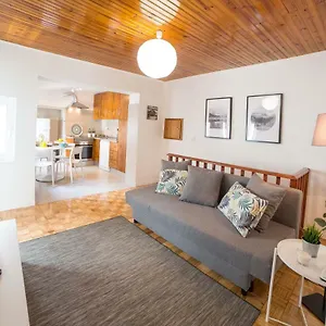 https://feels-like-home-bairro-alto-charming-apartment.hotels-lisbon-portugal.com
